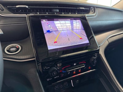 2023 Jeep Grand Cherokee Laredo 4x4