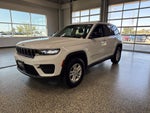 2023 Jeep Grand Cherokee Laredo 4x4