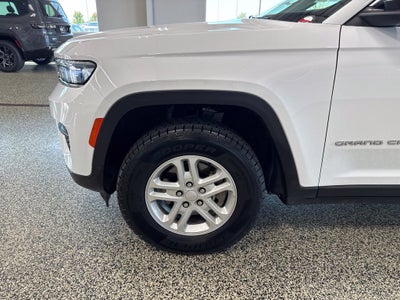 2023 Jeep Grand Cherokee Laredo 4x4