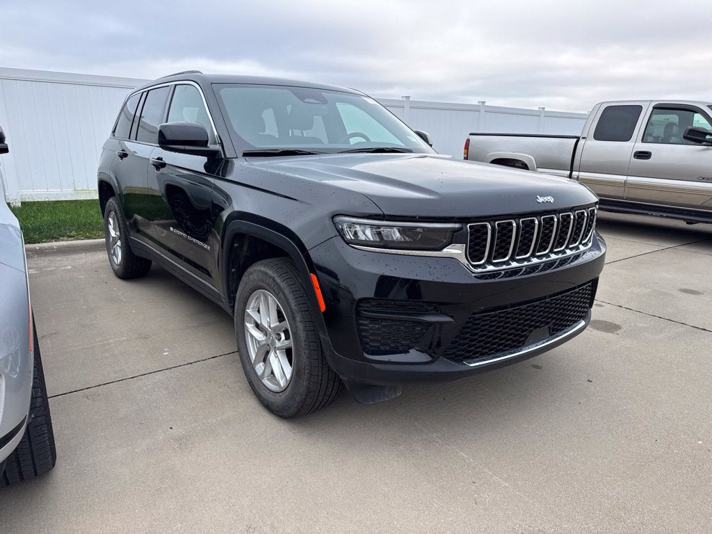 2025 Jeep Grand Cherokee Laredo X 4x4