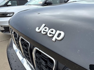 2025 Jeep Grand Cherokee Laredo X 4x4