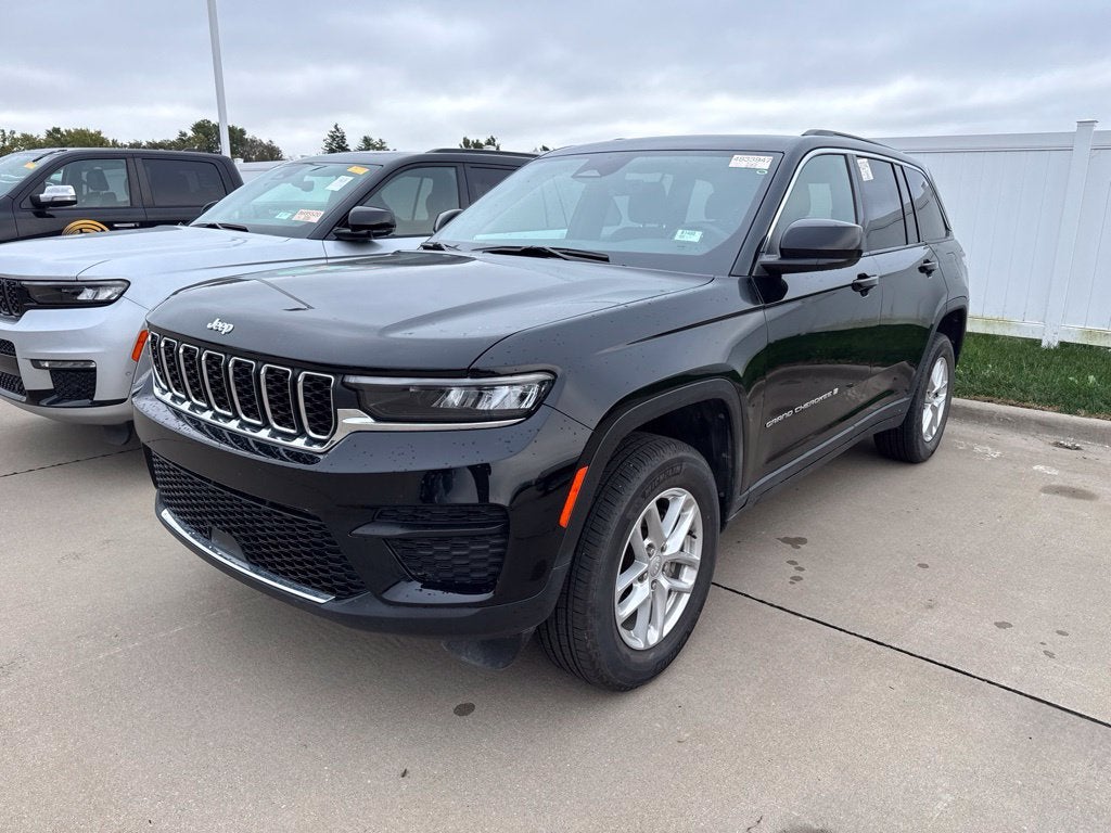 2025 Jeep Grand Cherokee Laredo X 4x4