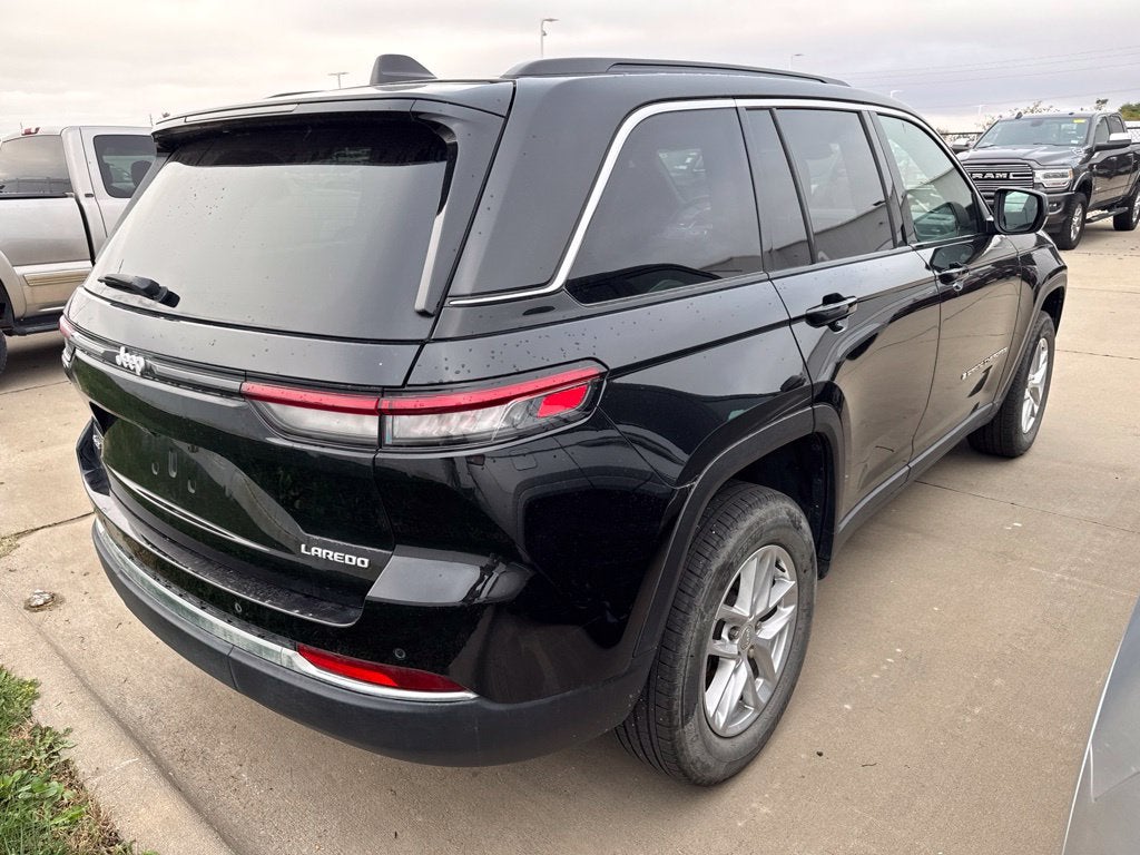 2025 Jeep Grand Cherokee Laredo X 4x4