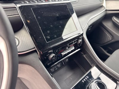 2025 Jeep Grand Cherokee Laredo X 4x4