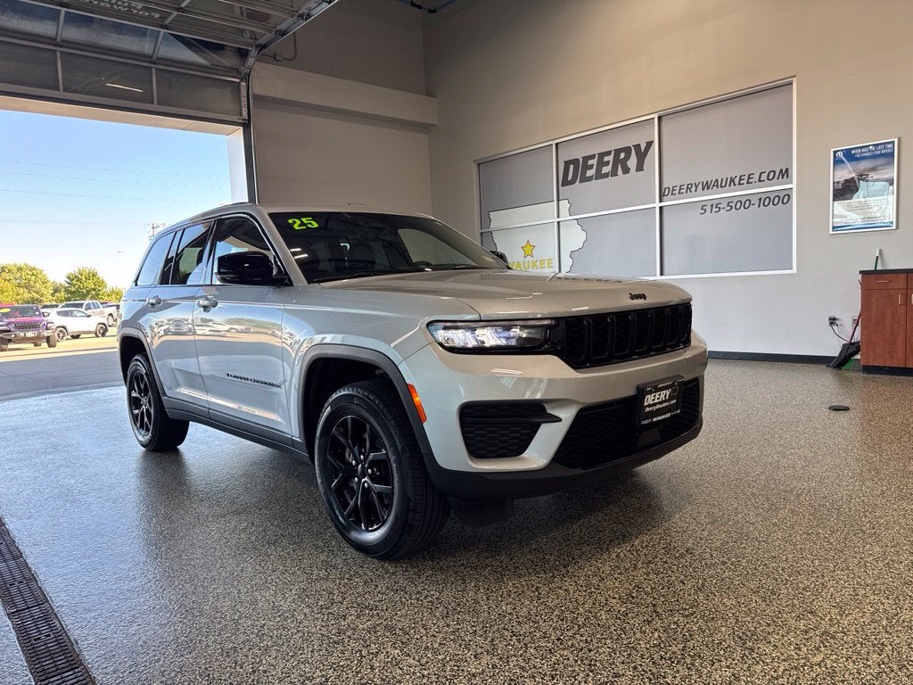 2025 Jeep Grand Cherokee Altitude