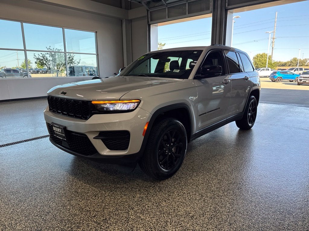 2025 Jeep Grand Cherokee Altitude