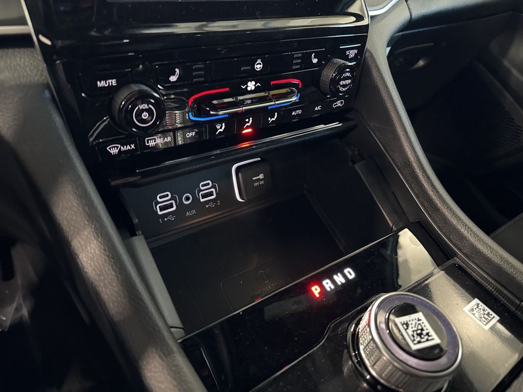 2026 Jeep Grand Cherokee GRAND CHEROKEE LAREDO X 4X4