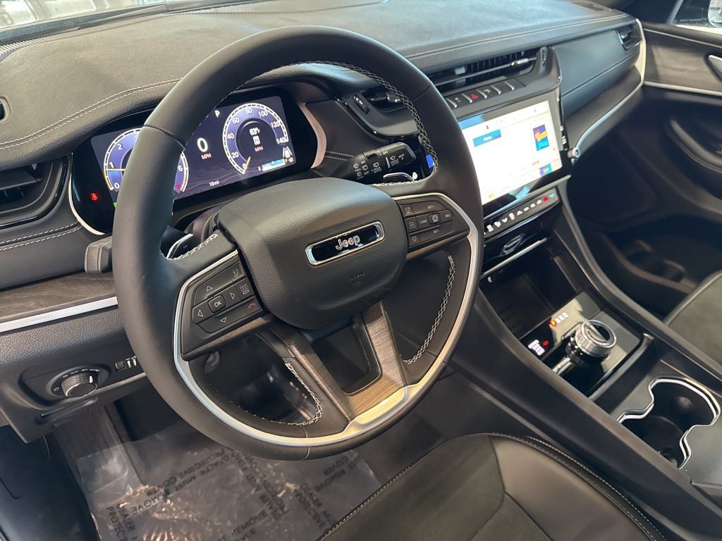 2026 Jeep Grand Cherokee GRAND CHEROKEE LAREDO ALTITUDE 4X4