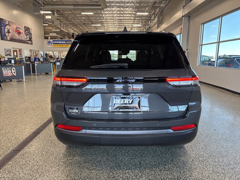 2026 Jeep Grand Cherokee GRAND CHEROKEE LAREDO ALTITUDE 4X4