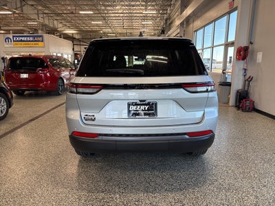 2026 Jeep Grand Cherokee GRAND CHEROKEE LAREDO ALTITUDE 4X4