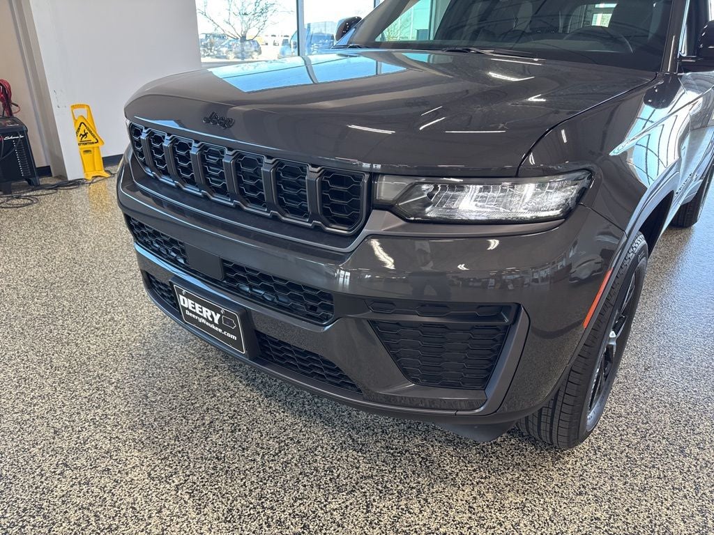 2026 Jeep Grand Cherokee GRAND CHEROKEE LAREDO ALTITUDE 4X4