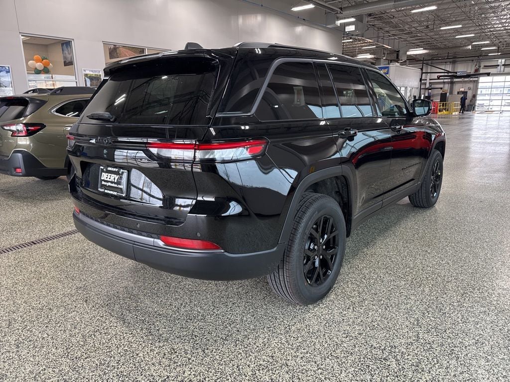 2026 Jeep Grand Cherokee GRAND CHEROKEE LAREDO ALTITUDE 4X4