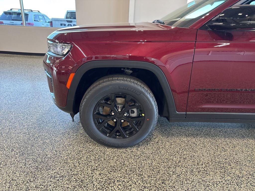 2026 Jeep Grand Cherokee GRAND CHEROKEE LAREDO ALTITUDE 4X4