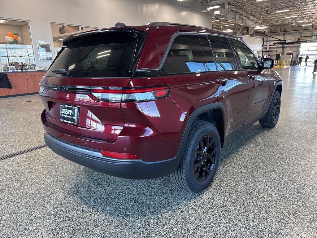 2026 Jeep Grand Cherokee GRAND CHEROKEE LAREDO ALTITUDE 4X4