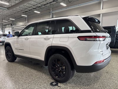 2026 Jeep Grand Cherokee GRAND CHEROKEE LAREDO ALTITUDE 4X4
