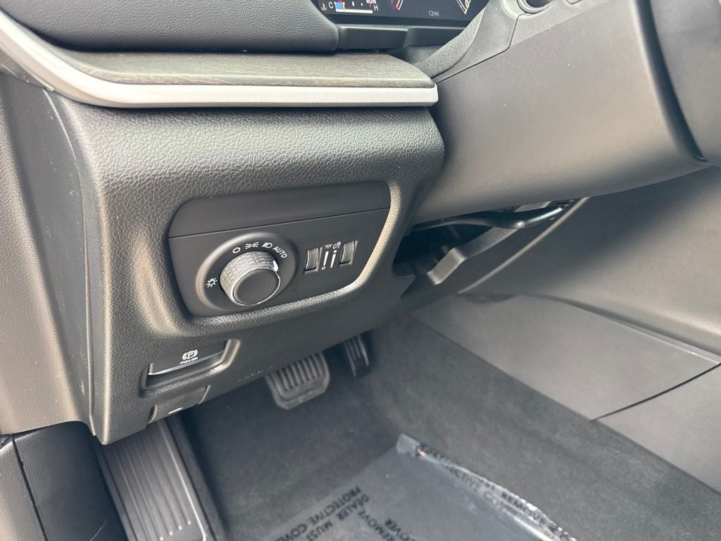 2027 Jeep Grand Cherokee GRAND CHEROKEE LAREDO ALTITUDE 4X4