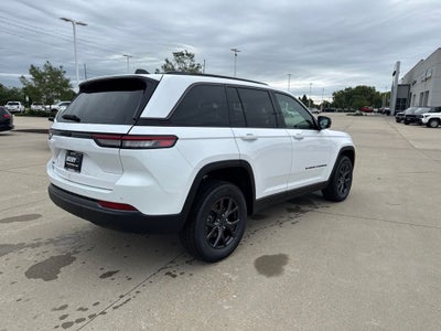 2027 Jeep Grand Cherokee GRAND CHEROKEE LAREDO ALTITUDE 4X4