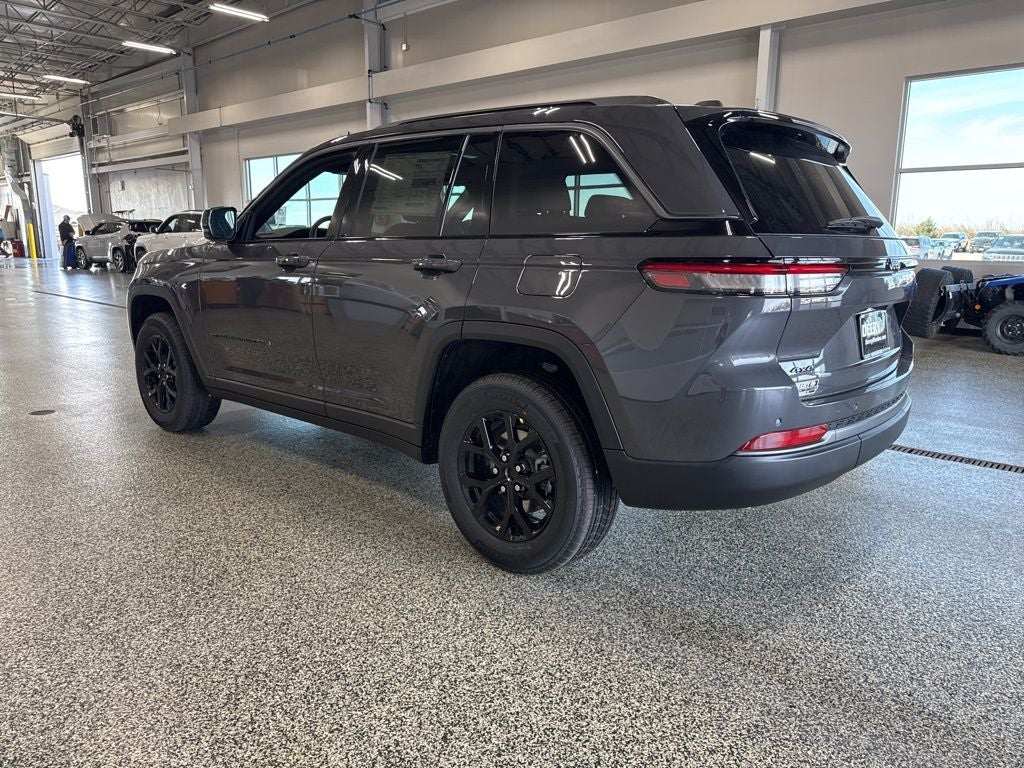 2026 Jeep Grand Cherokee GRAND CHEROKEE LAREDO ALTITUDE 4X4