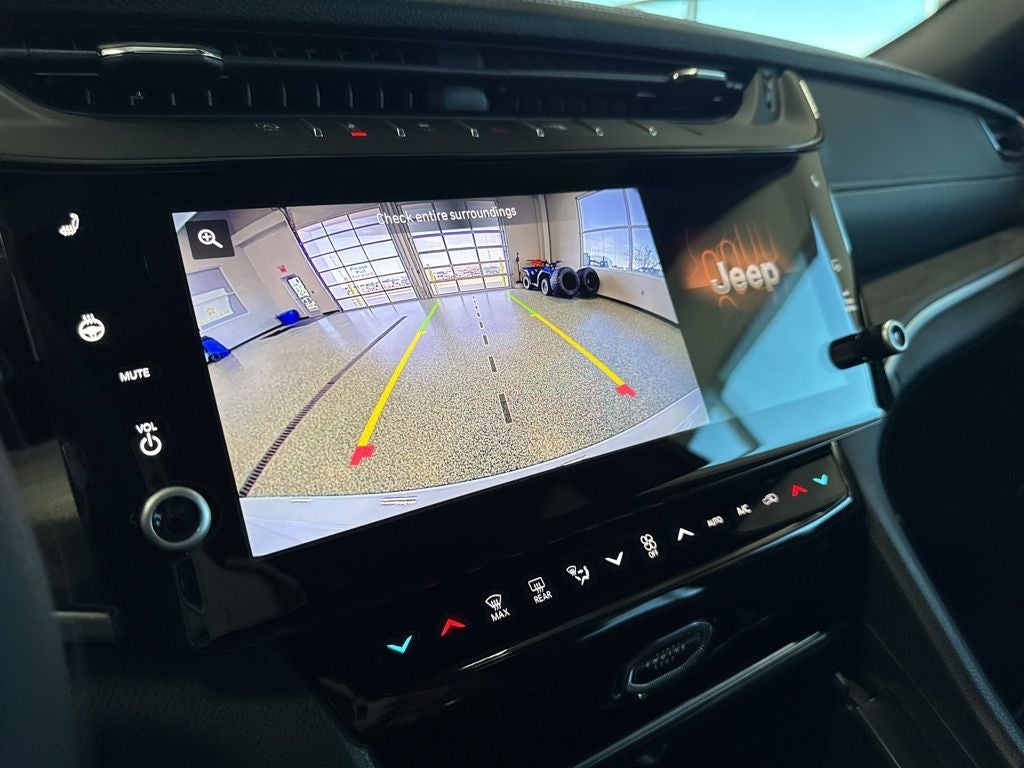 2026 Jeep Grand Cherokee GRAND CHEROKEE LAREDO ALTITUDE 4X4