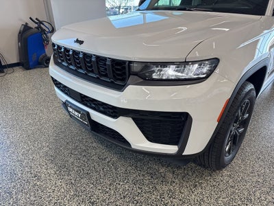 2026 Jeep Grand Cherokee GRAND CHEROKEE LAREDO ALTITUDE 4X4