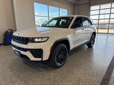 2026 Jeep Grand Cherokee GRAND CHEROKEE LAREDO ALTITUDE 4X4