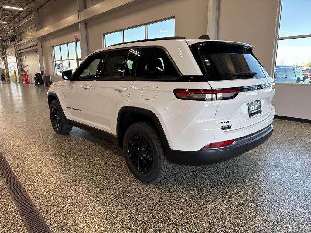 2026 Jeep Grand Cherokee GRAND CHEROKEE LAREDO ALTITUDE 4X4