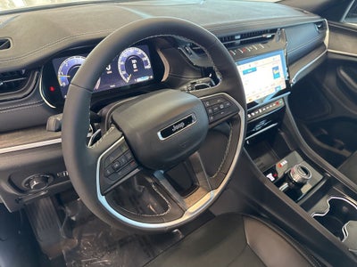 2026 Jeep Grand Cherokee GRAND CHEROKEE LAREDO ALTITUDE 4X4