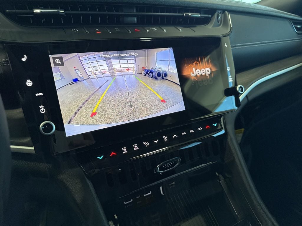 2026 Jeep Grand Cherokee GRAND CHEROKEE LAREDO ALTITUDE 4X4