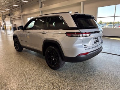 2026 Jeep Grand Cherokee Altitude 4x4