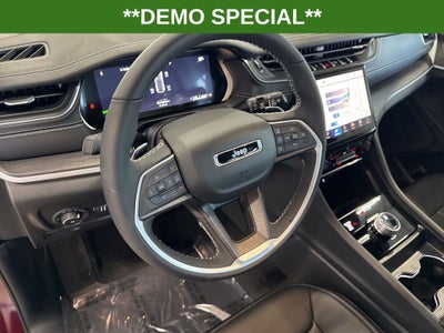 2025 Jeep Grand Cherokee GRAND CHEROKEE LIMITED 4X4