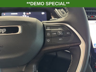 2025 Jeep Grand Cherokee GRAND CHEROKEE LIMITED 4X4