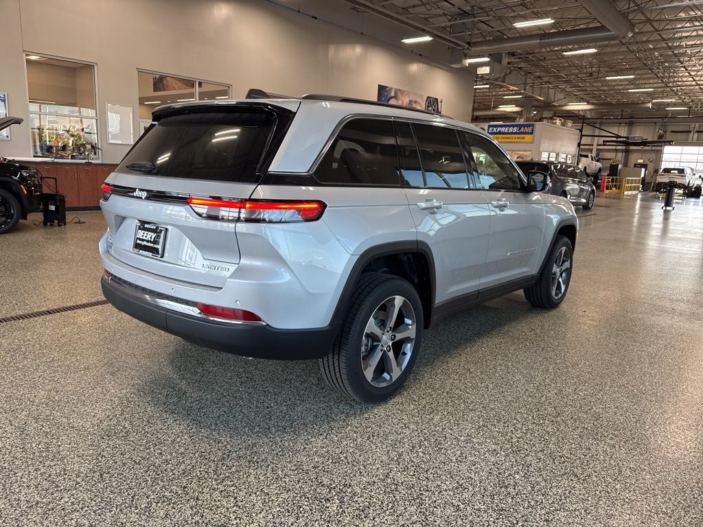 2025 Jeep Grand Cherokee GRAND CHEROKEE LIMITED 4X4
