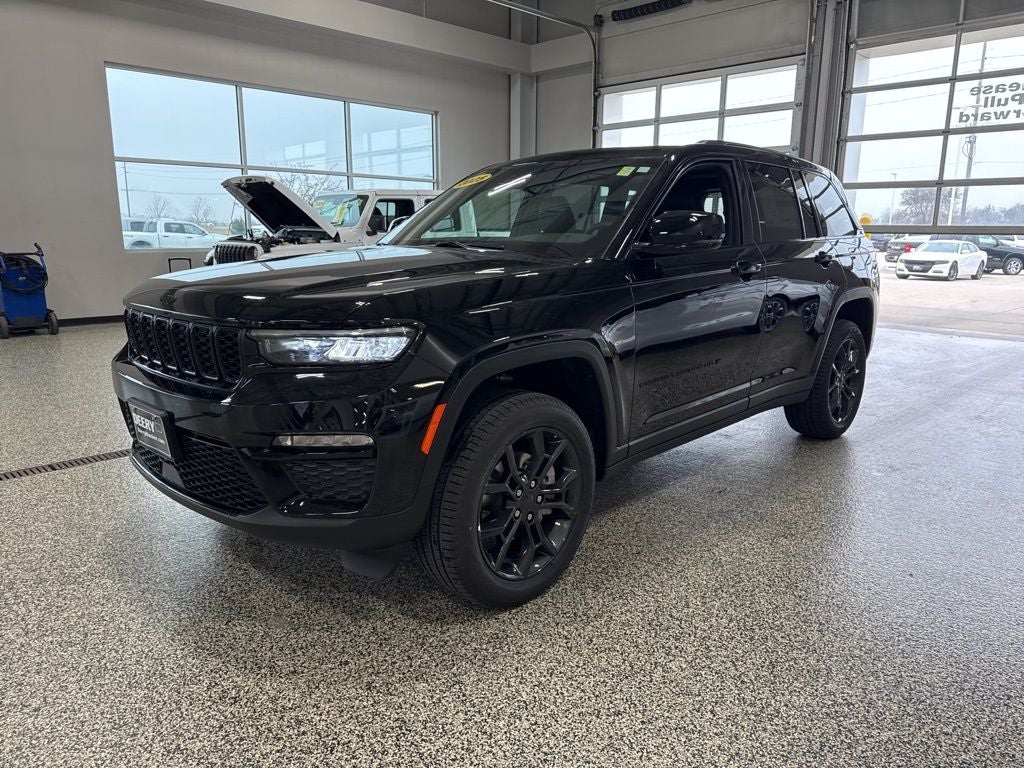 2025 Jeep Grand Cherokee GRAND CHEROKEE LIMITED 4X4