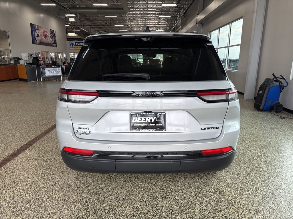 2025 Jeep Grand Cherokee GRAND CHEROKEE LIMITED 4X4