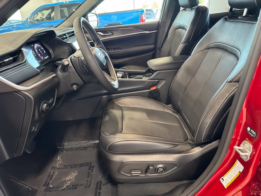 2027 Jeep Grand Cherokee GRAND CHEROKEE LIMITED RESERVE 4X4