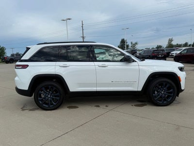 2026 Jeep Grand Cherokee GRAND CHEROKEE 85TH ANNIVERSARY EDITION 4X4