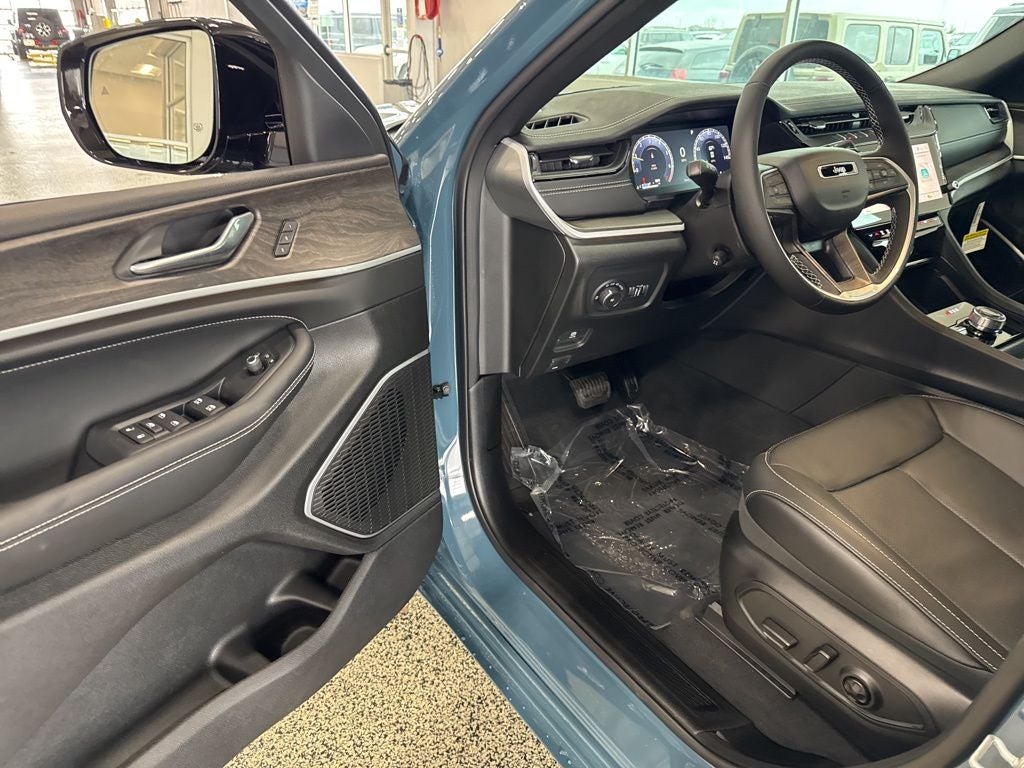 2026 Jeep Grand Cherokee GRAND CHEROKEE LIMITED RESERVE 4X4