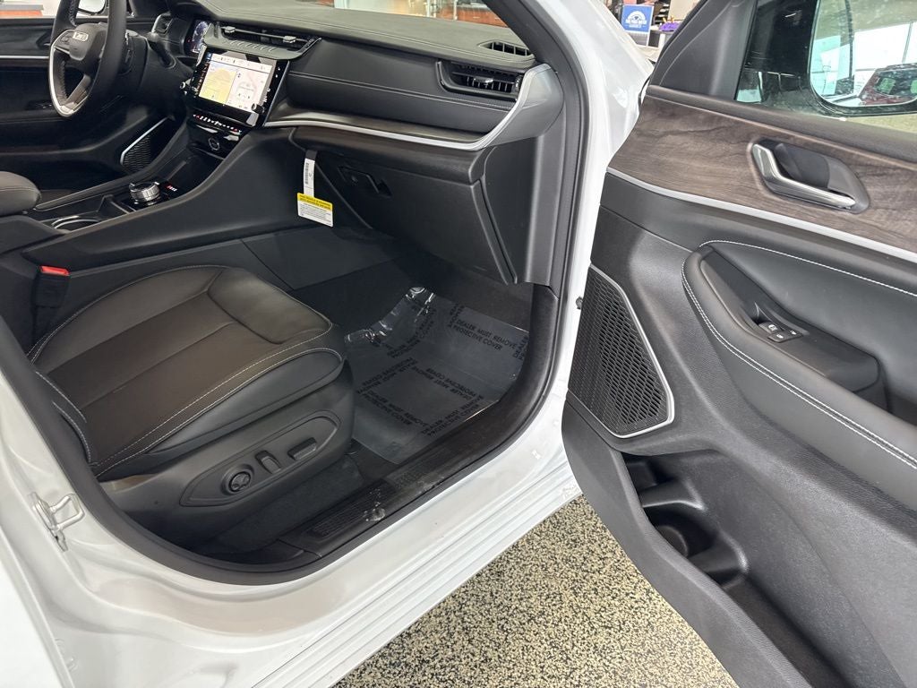 2026 Jeep Grand Cherokee GRAND CHEROKEE LIMITED RESERVE 4X4