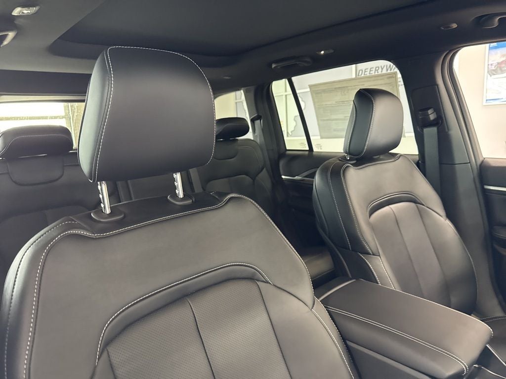 2026 Jeep Grand Cherokee GRAND CHEROKEE LIMITED RESERVE 4X4