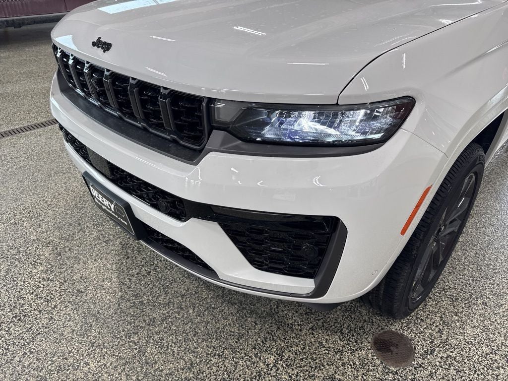 2026 Jeep Grand Cherokee GRAND CHEROKEE LIMITED RESERVE 4X4