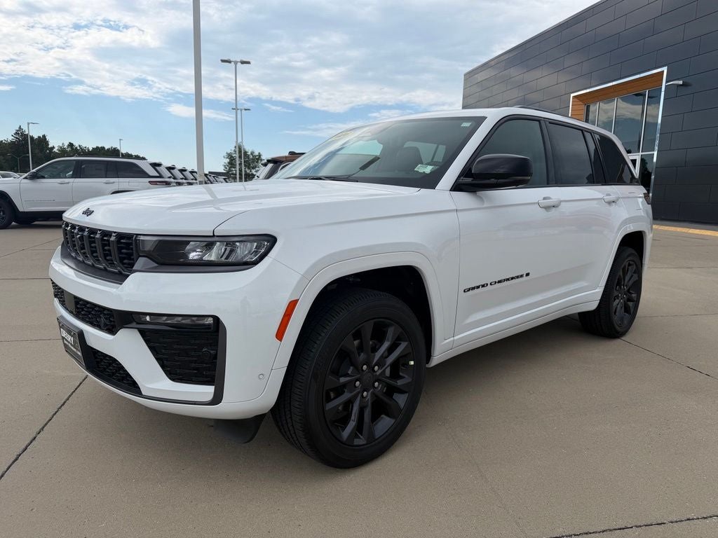 2026 Jeep Grand Cherokee GRAND CHEROKEE LIMITED RESERVE 4X4