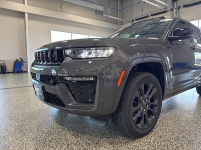 2026 Jeep Grand Cherokee GRAND CHEROKEE LIMITED RESERVE 4X4