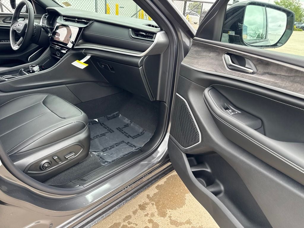 2026 Jeep Grand Cherokee GRAND CHEROKEE LIMITED RESERVE 4X4