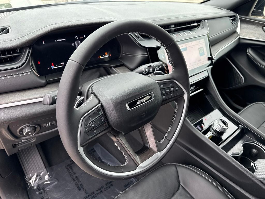 2026 Jeep Grand Cherokee GRAND CHEROKEE LIMITED RESERVE 4X4