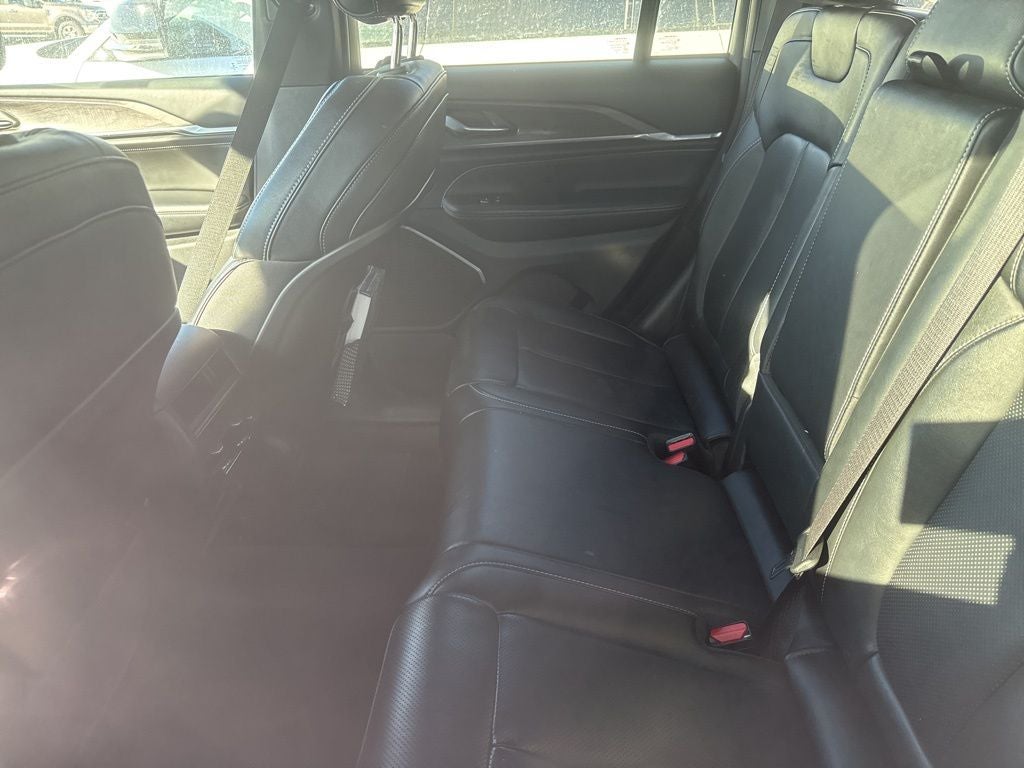 2023 Jeep Grand Cherokee Overland 4x4