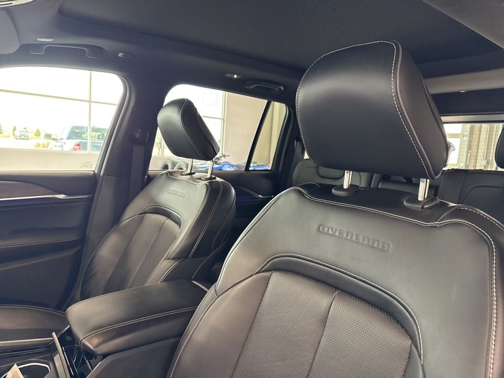 2023 Jeep Grand Cherokee Overland 4x4