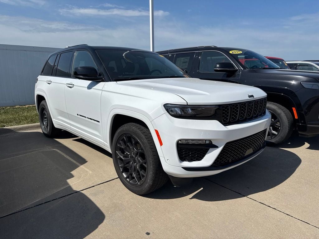 2025 Jeep Grand Cherokee Summit 4x4