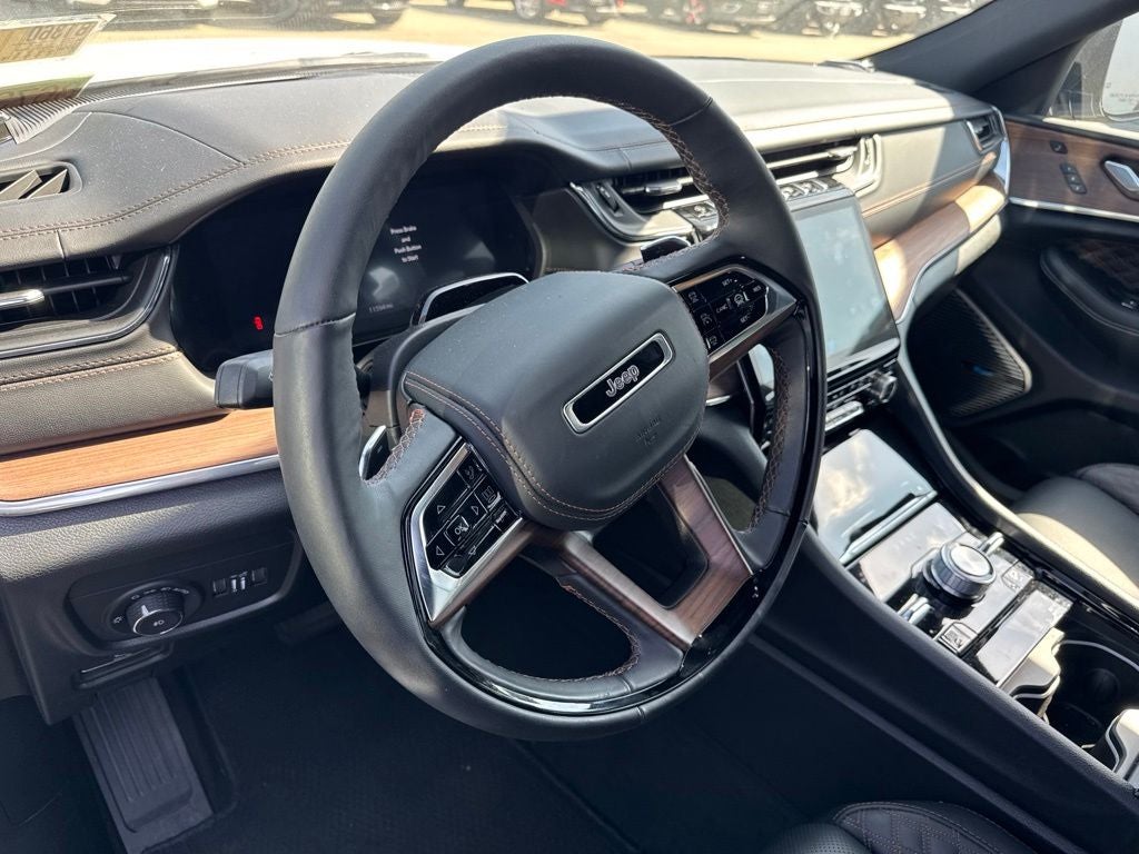 2025 Jeep Grand Cherokee Summit 4x4