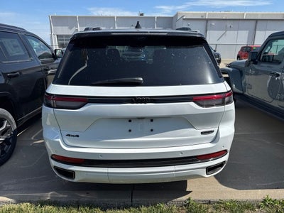2025 Jeep Grand Cherokee Summit 4x4