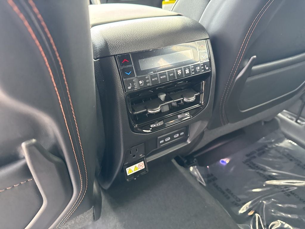 2026 Jeep Grand Cherokee GRAND CHEROKEE SUMMIT 4X4